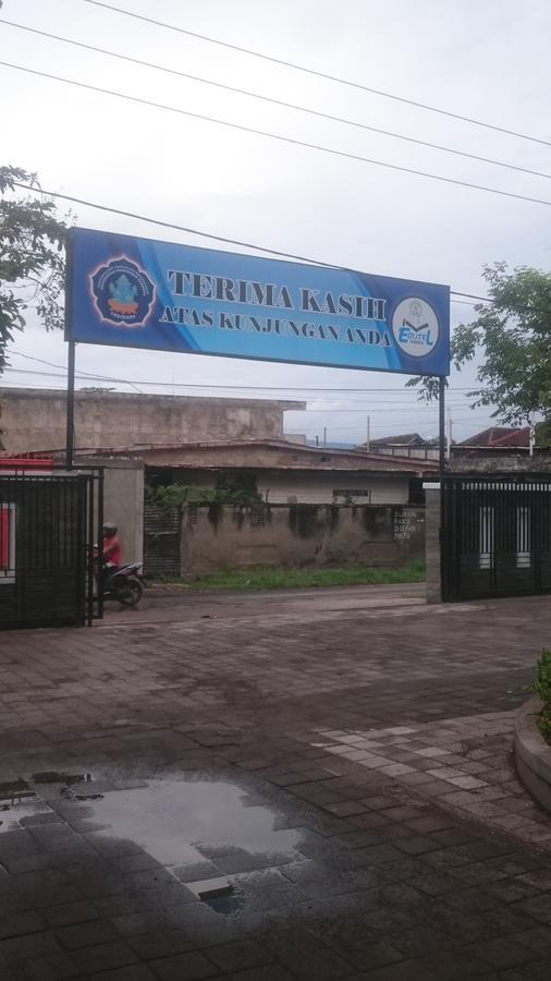 Edutel Undiksha Singaraja Exterior foto